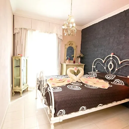 Βίλα 3 Bedrooms With Private Pool Enclosed Garden And Wifi At Chayofa 5 Km Away From The Beach *