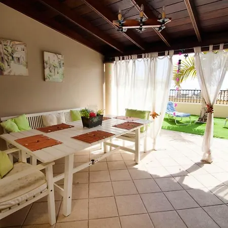 Βίλα 3 Bedrooms With Private Pool Enclosed Garden And Wifi At Chayofa 5 Km Away From The Beach Arona (Tenerife)