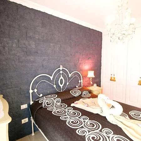 Βίλα 3 Bedrooms With Private Pool Enclosed Garden And Wifi At Chayofa 5 Km Away From The Beach *